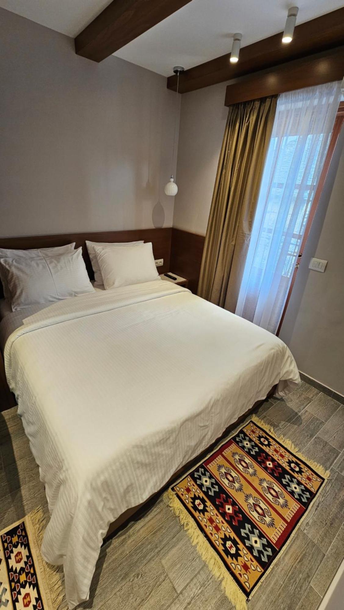 Palorto Hotel Gjirokaster Exterior photo